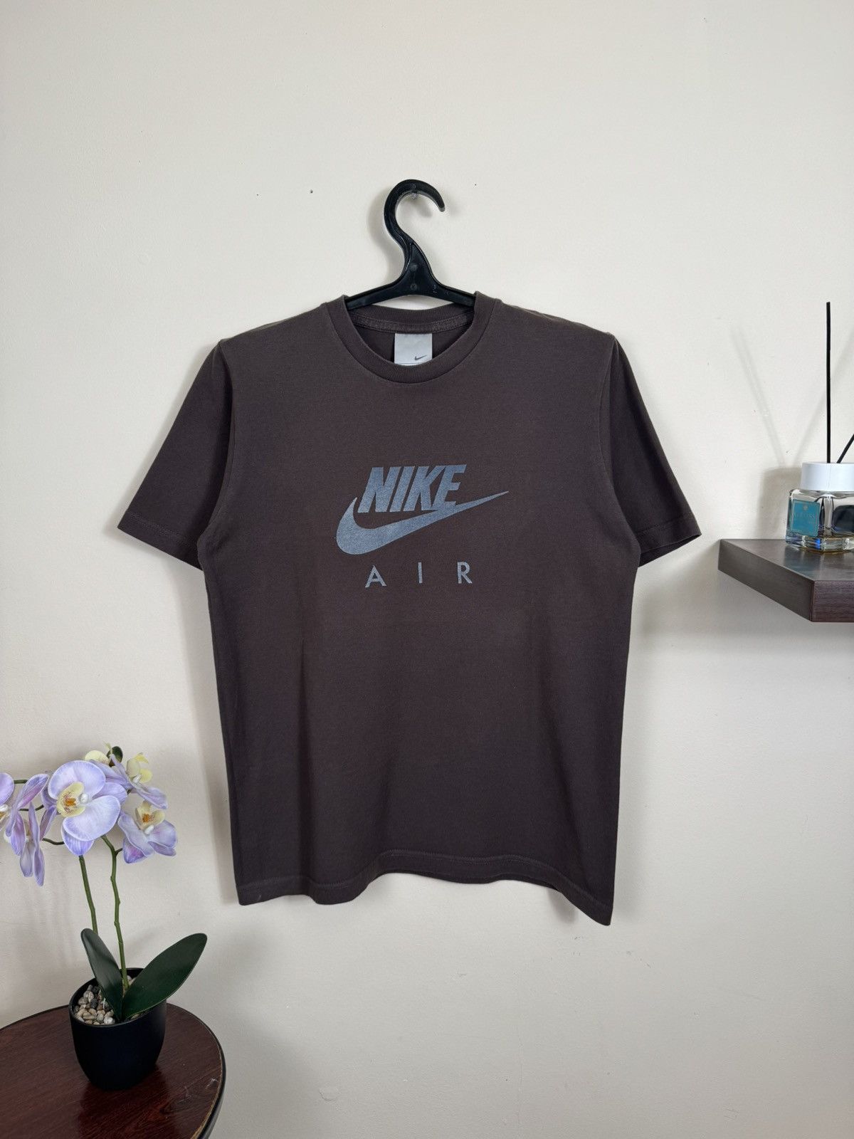 Nike Vintage Nike Air T shirt Brown Travis Scott Sz M Streetwear Size US M / EU 48-50 / 2 - 1 Thumbnail