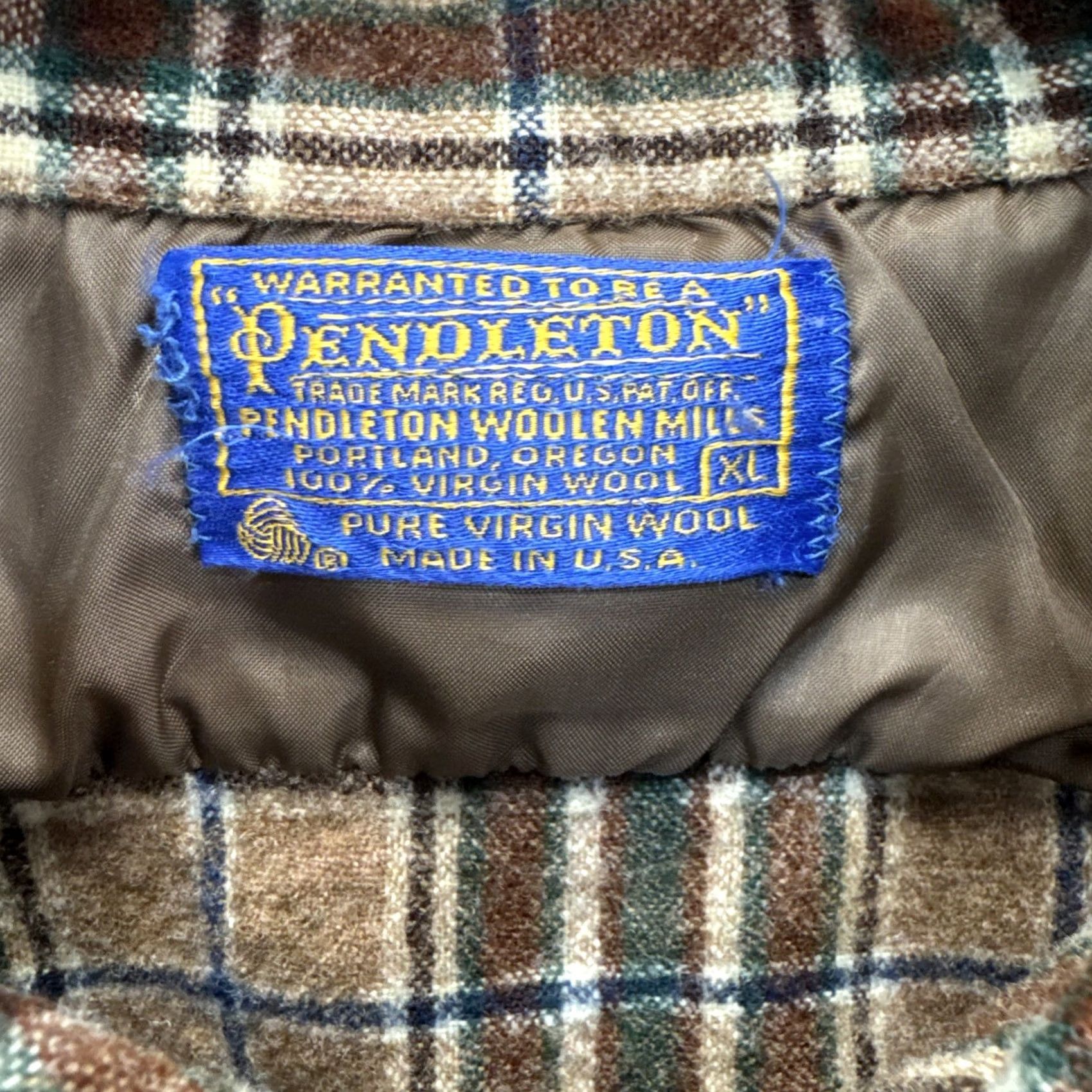 Pendleton VINTAGE Pendleton Shirt Mens XL Brown Flannel Plaid Button-Up Long Sleeve Wool Size US XL / EU 56 / 4 - 2 Thumbnail