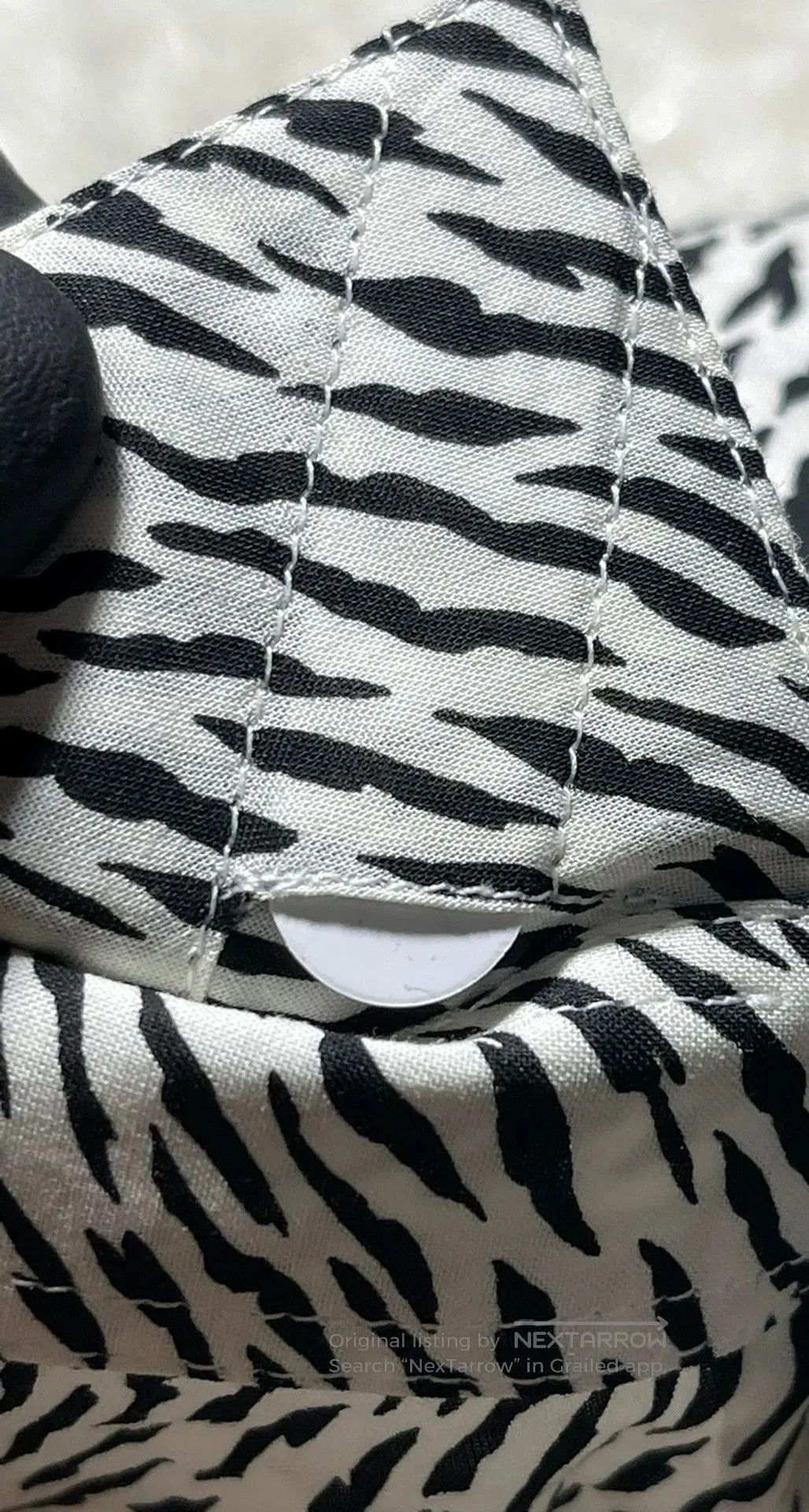 Yves Saint Laurent saint laurent tiger print long sleeve shirt. Size US M / EU 48-50 / 2 - 5 Thumbnail