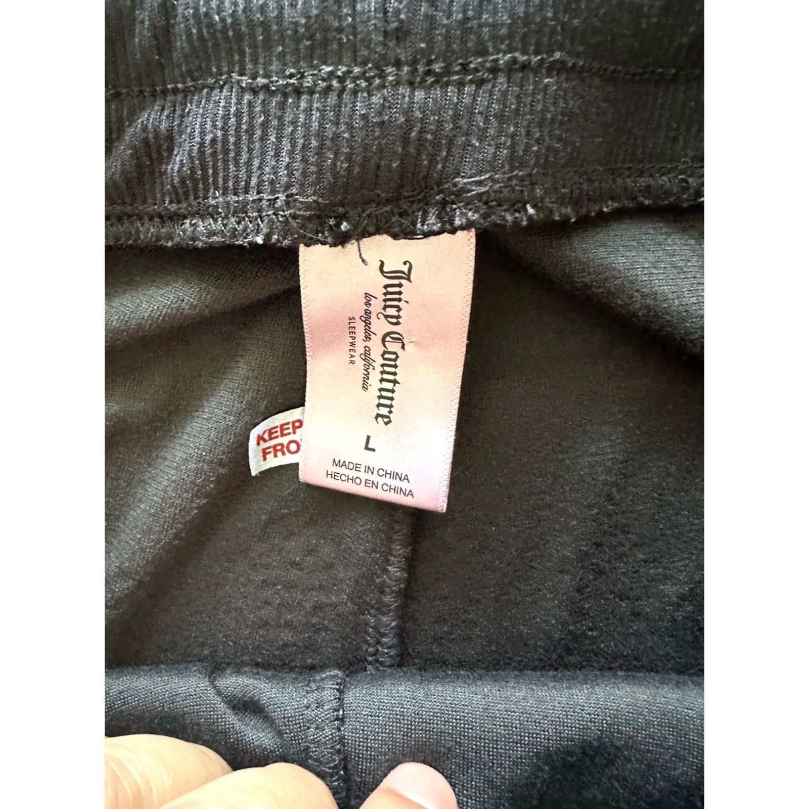 Juicy Couture VINTAGE Juicy Couture Velour Track Pants Womens Size Large Black Y2K Spellout Size 36" / US 14 / IT 50 - 5 Thumbnail
