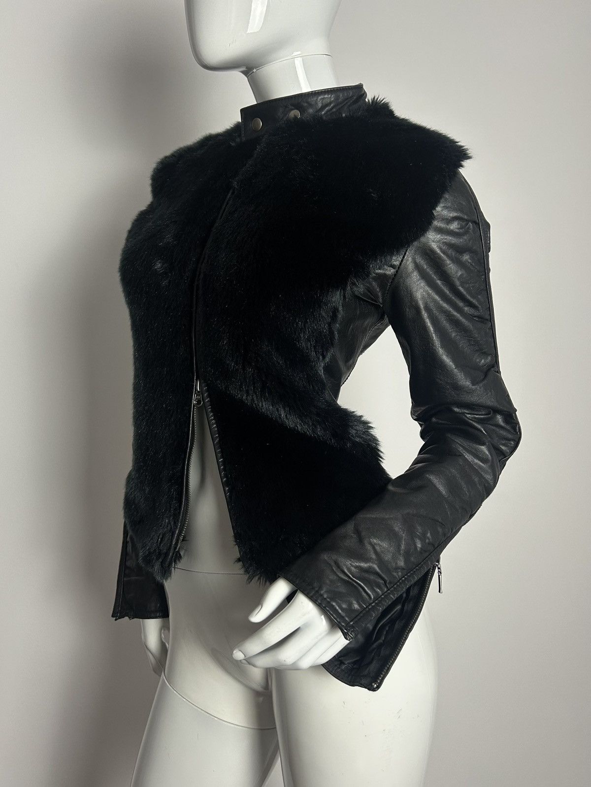 Other Vintage biker leather jacket with fur and draped sleeves Size S / US 4 / IT 40 - 1 Thumbnail