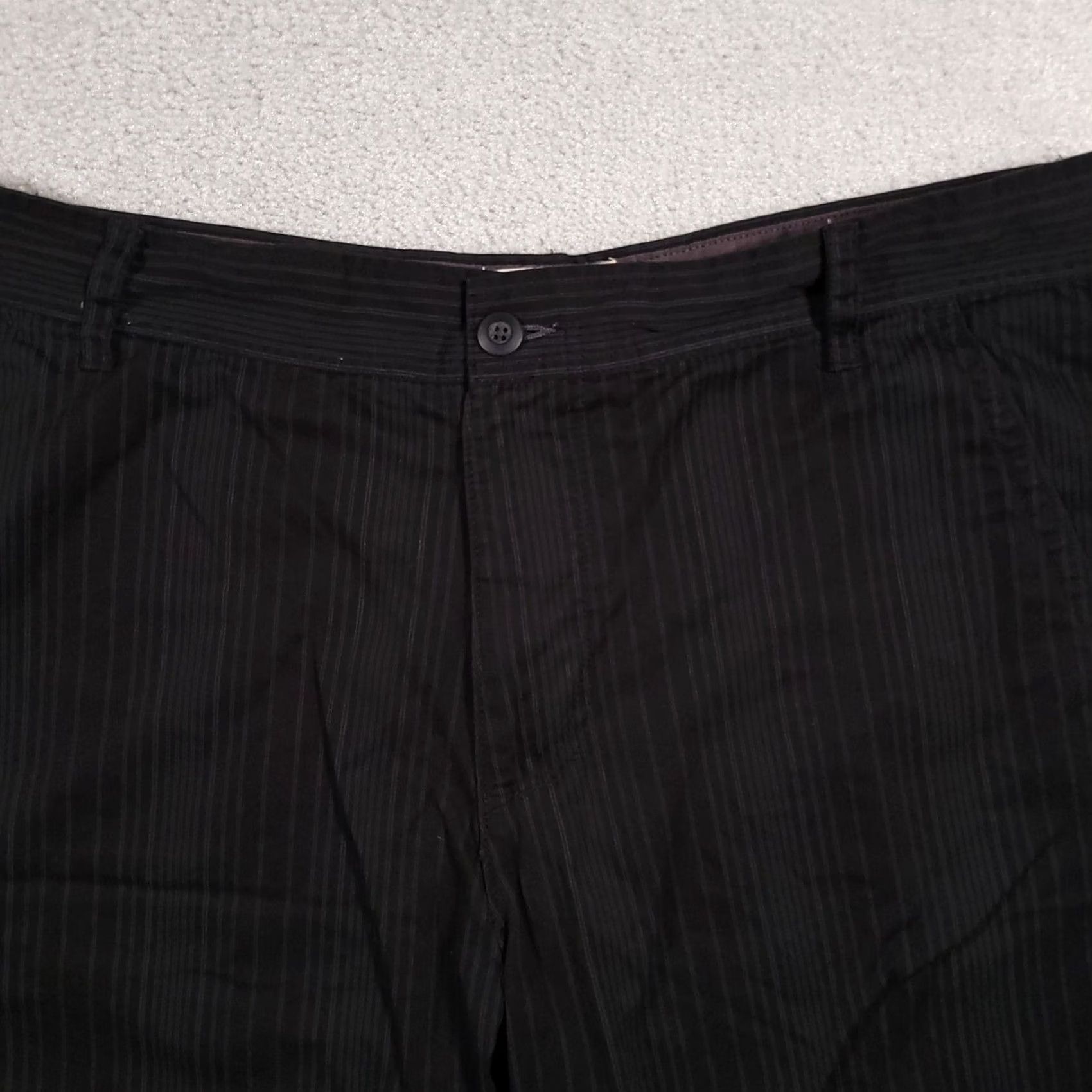 Ocean Pacific VINTAGE Ocean Pacific Shorts Mens 40 Black Striped Cotton Chino Surf Skater Y2K Mens Size US 40 / EU 56 - 3 Thumbnail