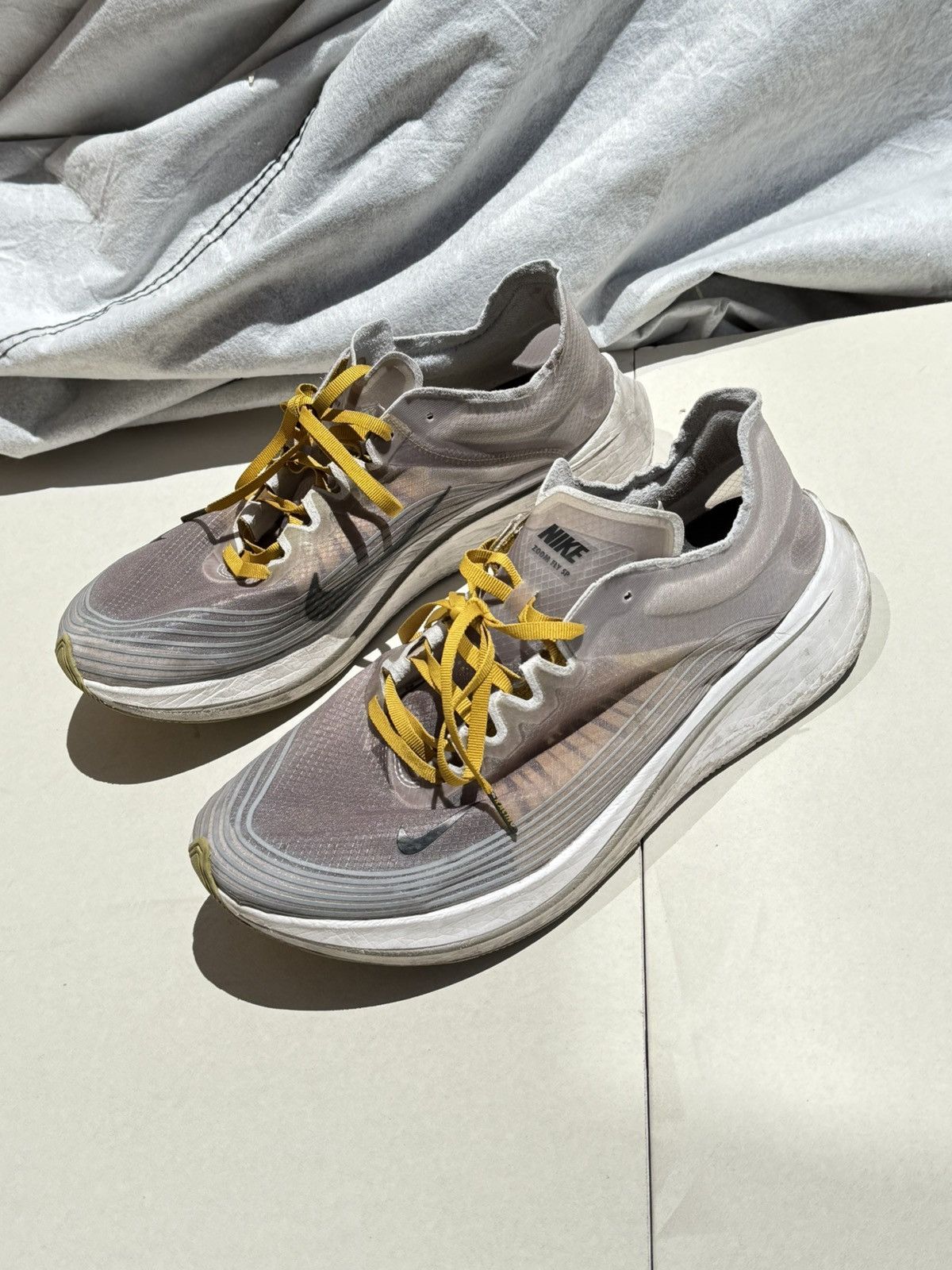 Nike RARE Nike Zoom Fly SP 1st Generation Men size 12 US Size US 12 / EU 45 - 1 Thumbnail