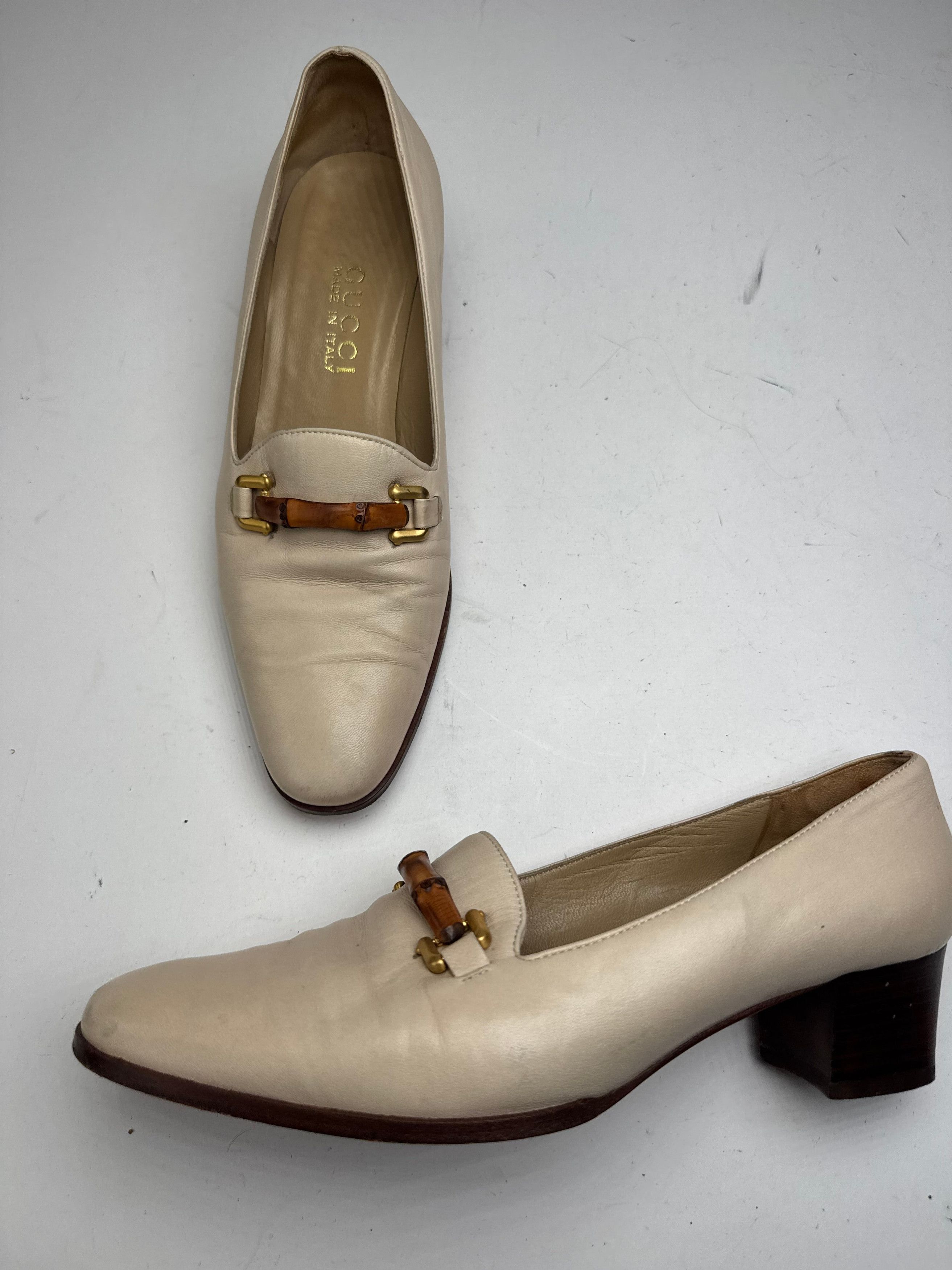 Gucci Vintage Leather Bamboo Pumps 36,5 Beige Black Size US 5 / IT 35 - 1 Thumbnail