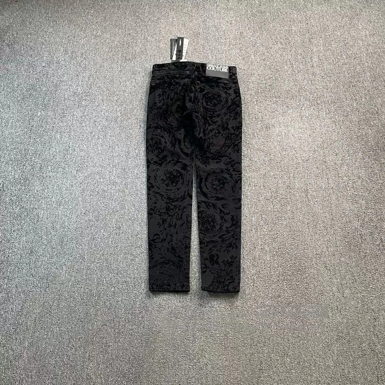 Versace Versace Black Floral Pattern Jeans. Size 26" / US 2 / IT 38 - 2 Thumbnail