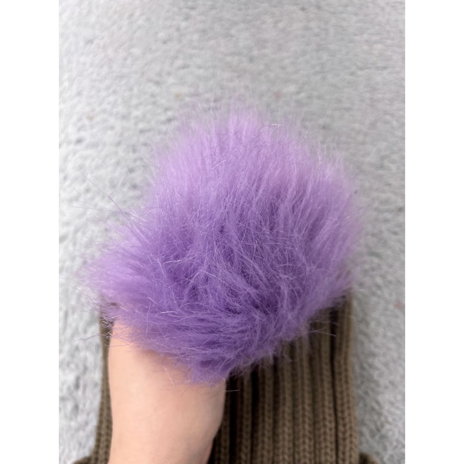 Vintage KW Fashion Toque Beanie Adult One Size Gray Ribbed Knit Acrylic Faux Fur Pom Women’s Hat Size ONE SIZE - 3 Thumbnail