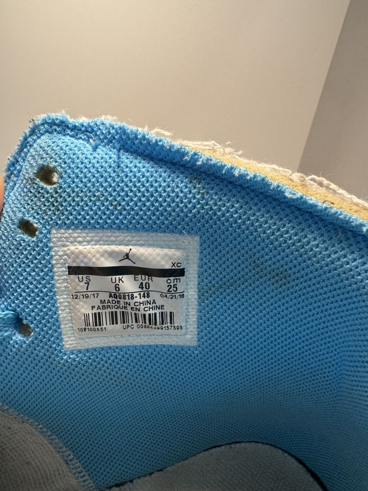 Off-White Jordan one off-white UNC Size US 7 / EU 40 - 8 Thumbnail