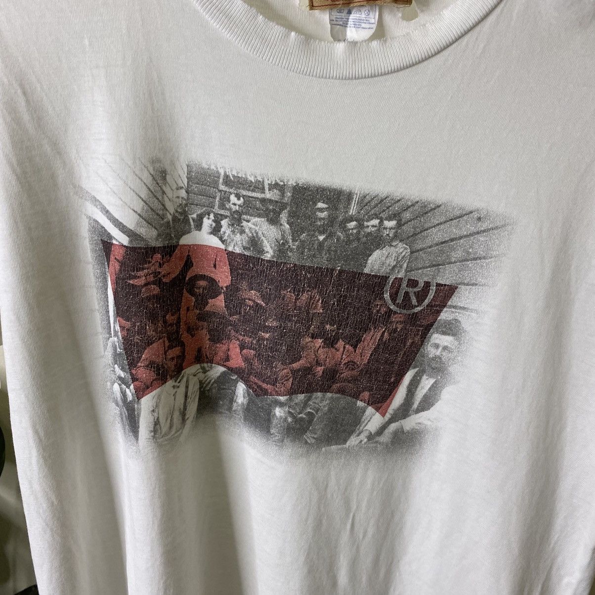 Levi's Vintage 1990s Levis Nice Graphic Distressed T Shirt Size US L / EU 52-54 / 3 - 2 Thumbnail