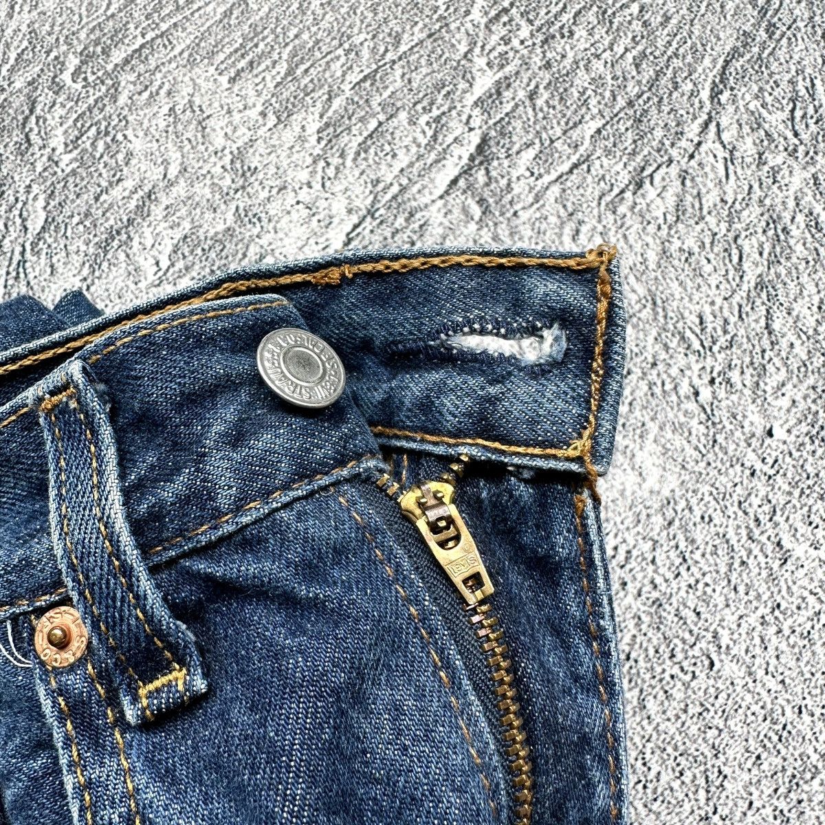 Levi's Vintage Clothing Vintage Women’s Levi’s 558 Jeans Blue Size: 28/29 Size 28" / US 6 / IT 42 - 9 Thumbnail