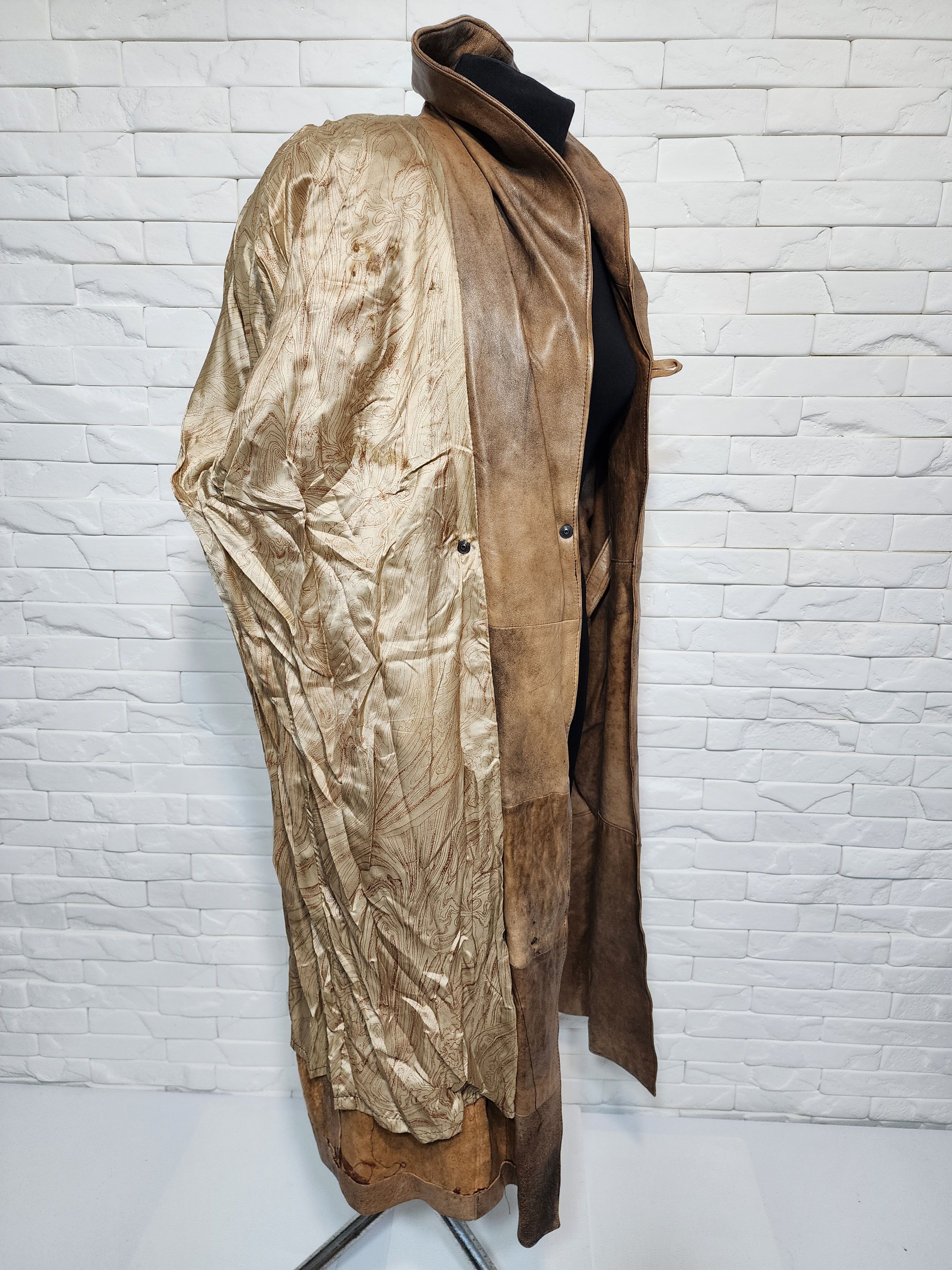 Designer Women brown leather raincoat. Size XXL / US 16-18 / IT 52-54 - 9 Thumbnail