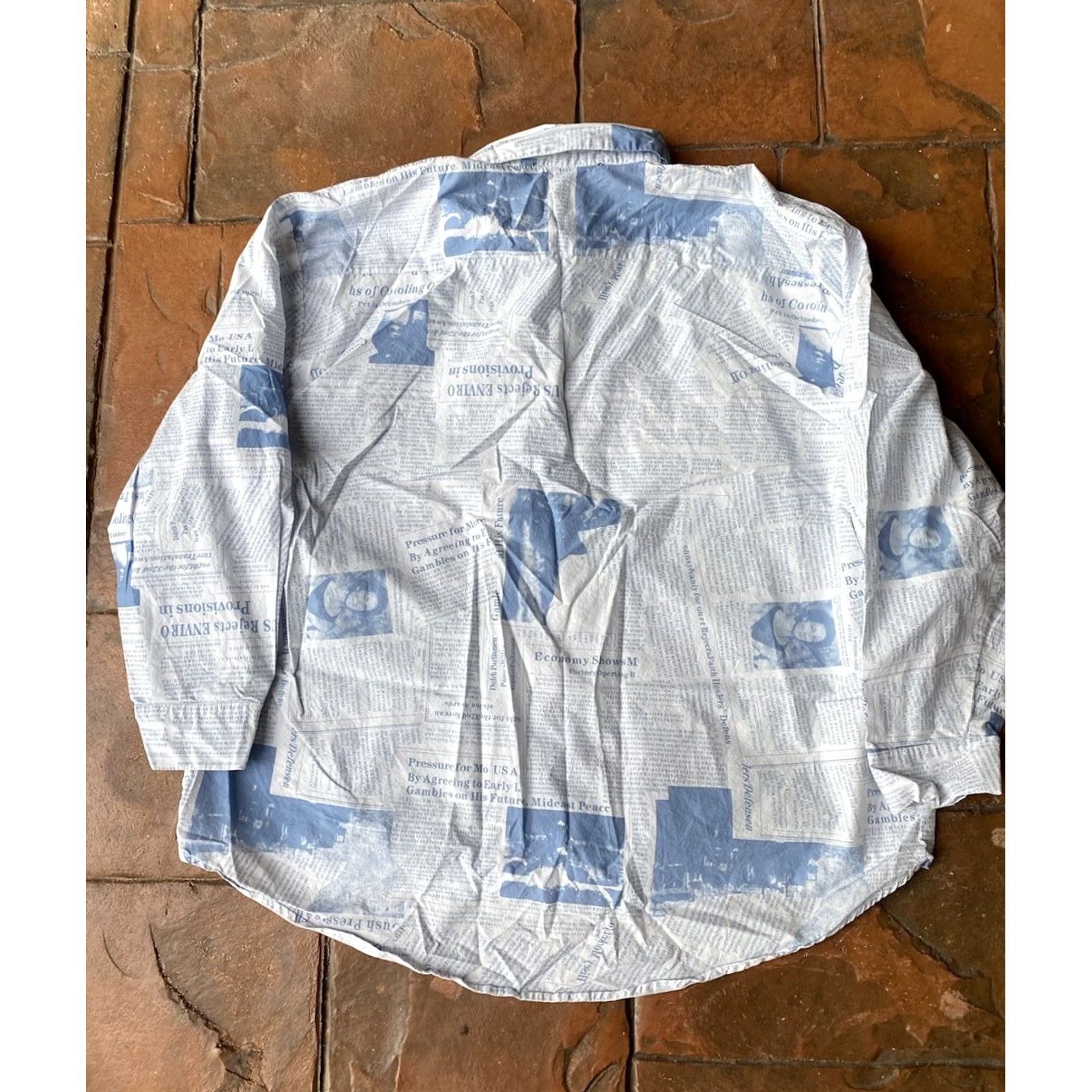 Vintage Gabby Isabella Newspaper Print Button Up Dress Shirt Womens Medium Shirt Regular White 80s 90s Vintage No Size M / US 6-8 / IT 42-44 - 3 Thumbnail