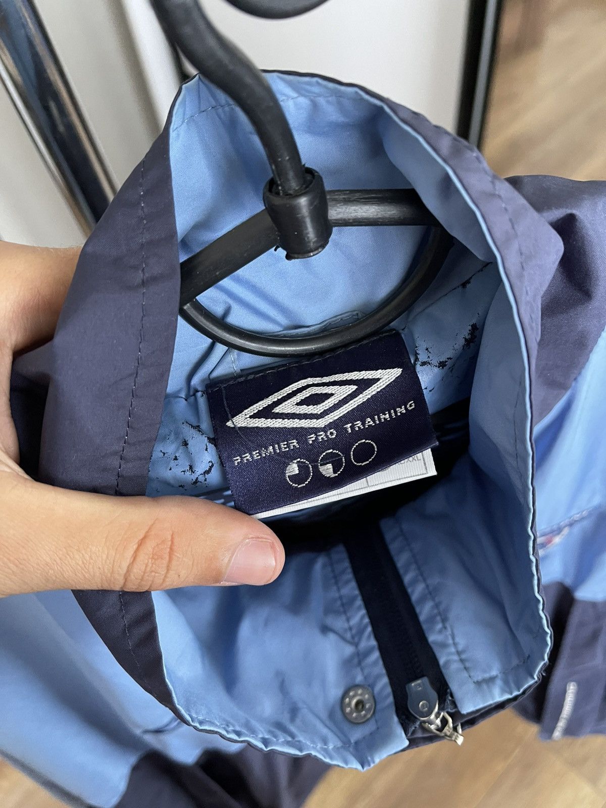Umbro Umbro England Vintage Soccer Zip Track Jacket 2000s Size US XL / EU 56 / 4 - 14 Thumbnail