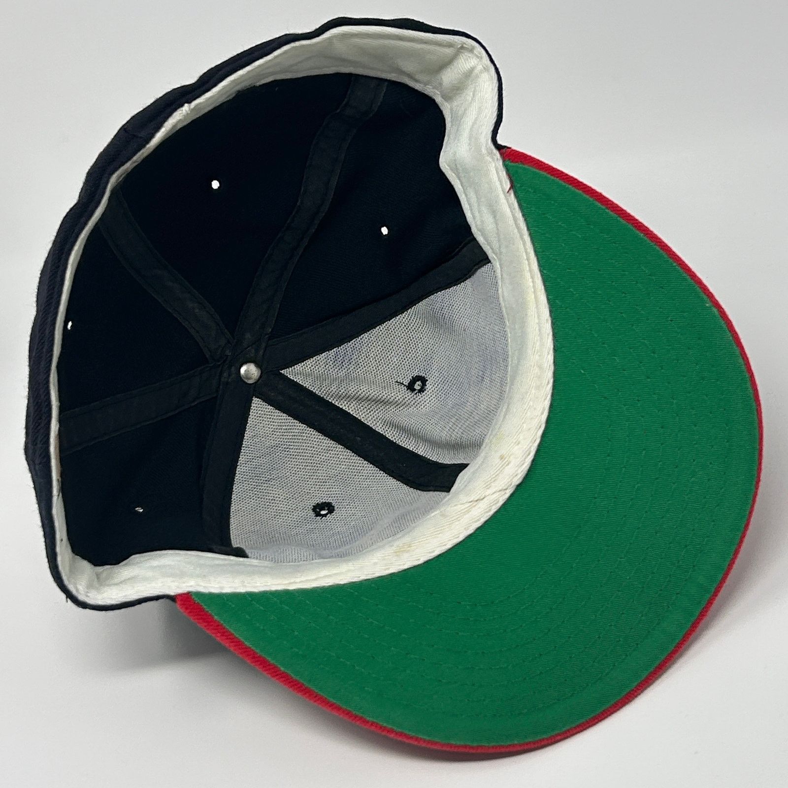 New Era Vintage 80s UNLV Rebels Hat Cap Las Vegas Black 7 3/8 Size ONE SIZE - 4 Thumbnail