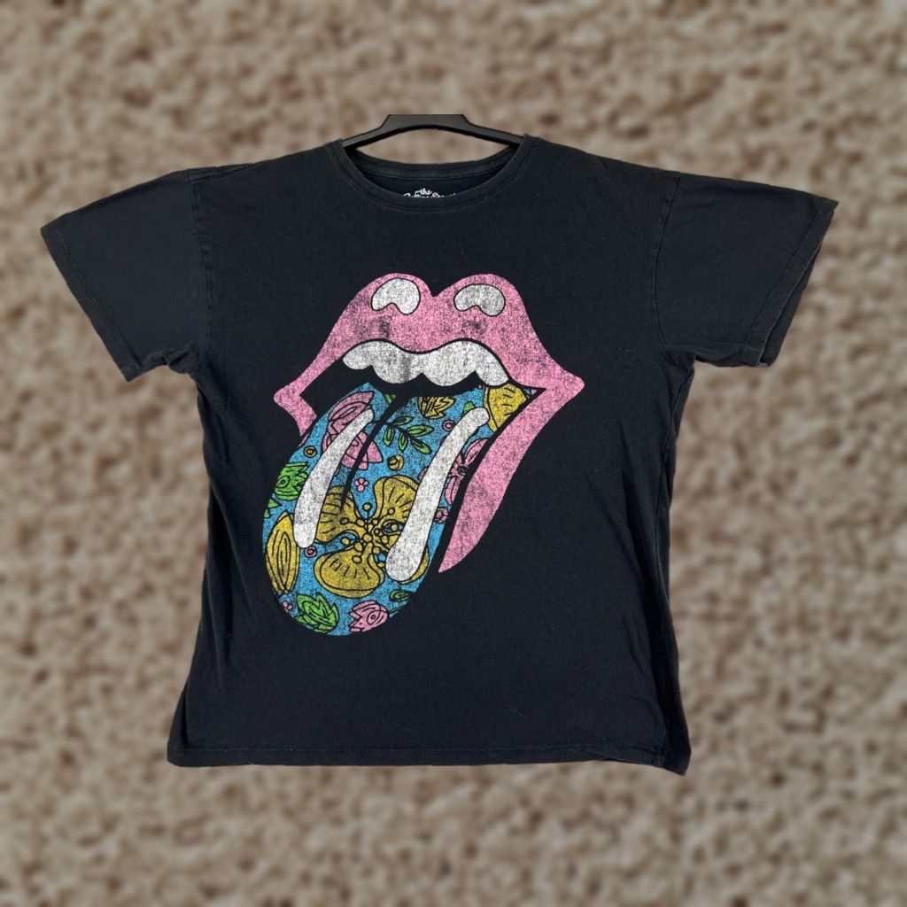 Vintage Rolling Stones Shirt Women's Medium Black Cropped Short Sleeve Crew Neck Rock Music 80s Womens Size M / US 6-8 / IT 42-44 - 1 Thumbnail