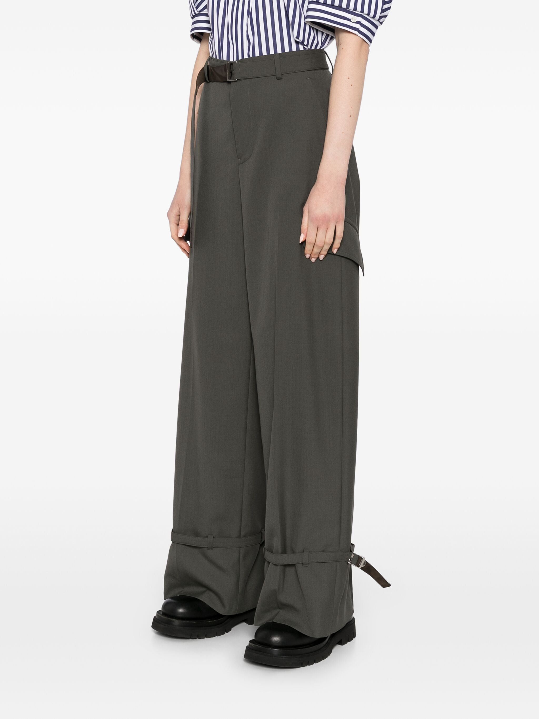 Sacai o1s22i1n0924 Cargo Wool Blend Pant in Dark Grey Size 28" / US 6 / IT 42 - 3 Thumbnail