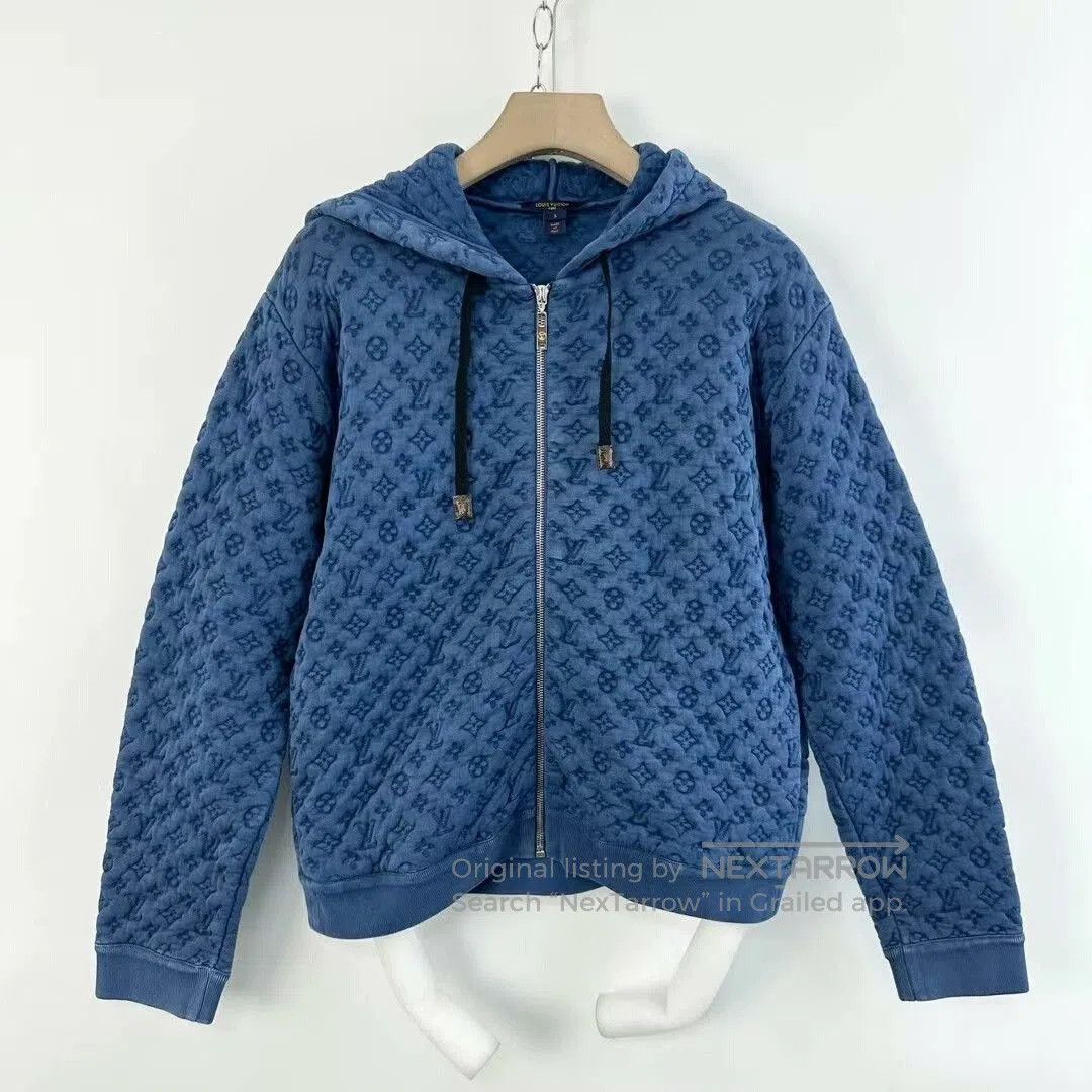 Louis Vuitton louis vuitton blue patterned jacket size s. Size US S / EU 44-46 / 1 - 1 Thumbnail