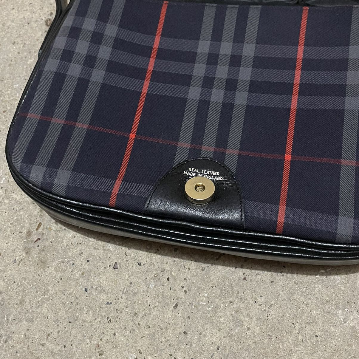 Burberry × Vintage Vintage burberry bag Size ONE SIZE - 5 Thumbnail