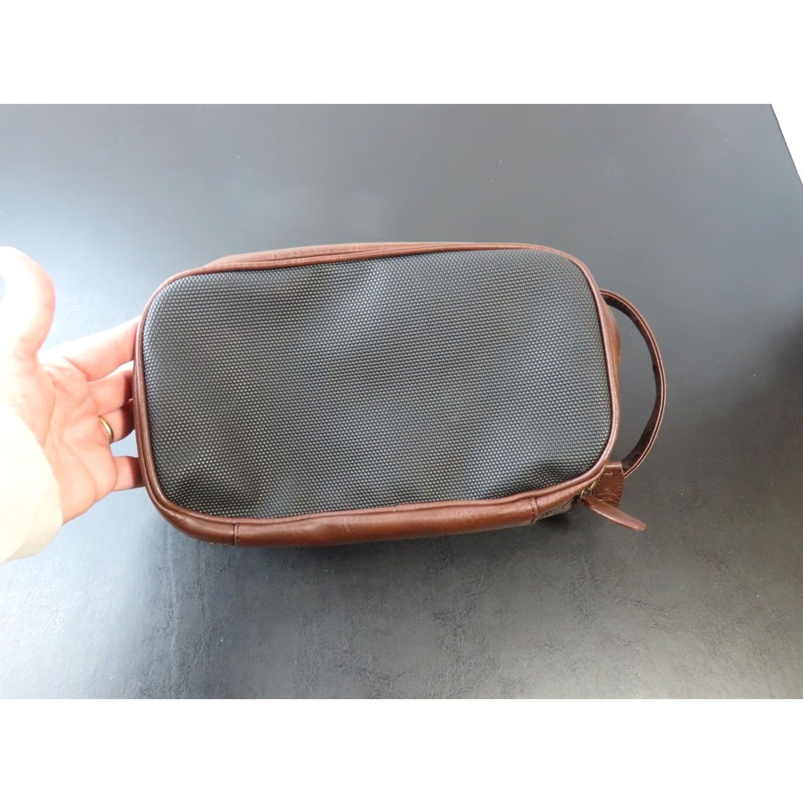 Vintage Penguin by Munsingwear Toiletries Travel Bag in Faux Leather Brown, Medium, Men, Pouch, Water Resistant, Zip, Inner Pockets, Lined, Brown Size ONE SIZE - 3 Thumbnail