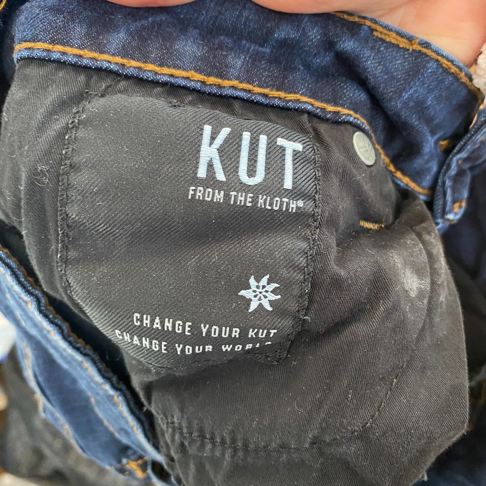 Other Kut From The Kloth Blue High Rise Slim Raw V-Cut Hem Jeans 4 Size 27" / US 4 / IT 40 - 7 Thumbnail