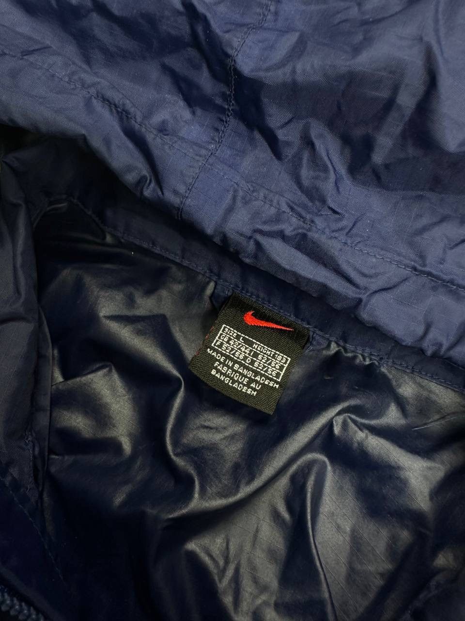 Nike × Vintage Vintage Nike Swoosh Nylon Hooded Jacket Y2K L Size US L / EU 52-54 / 3 - 5 Thumbnail
