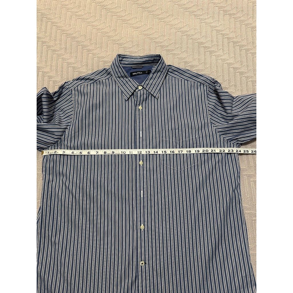 Nautica Nautica blue striped button down size L Size US L / EU 52-54 / 3 - 6 Thumbnail
