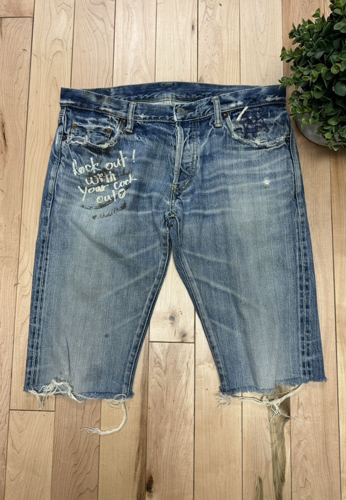 Hysteric Glamour Hysteric Glamour Distressed Denim Shorts Size US 32 / EU 48 - 1 Thumbnail