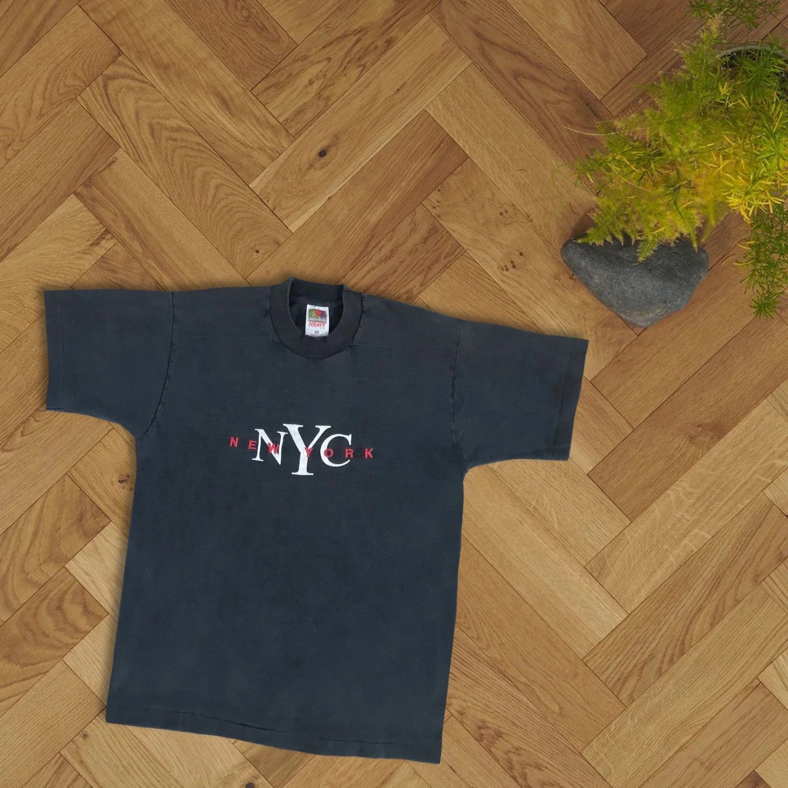 Fruit Of The Loom Vintage 80s 90s NEW YORK City T shirt Single stitch Tee Size US S / EU 44-46 / 1 - 1 Thumbnail
