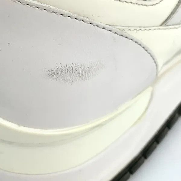 Louis Vuitton Louis Vuitton White Logo Athletic Sneakers -2508 Size US 5.5 / EU 38 - 8 Thumbnail