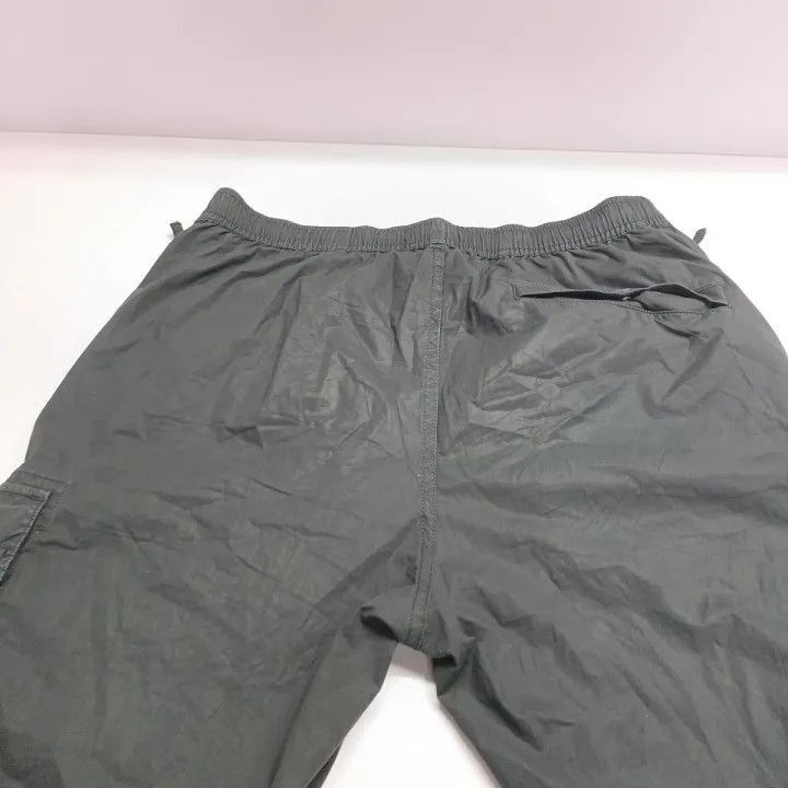 Stone Island Stone Island Black Cargo Pants for Men Size US 32 / EU 48 - 8 Thumbnail