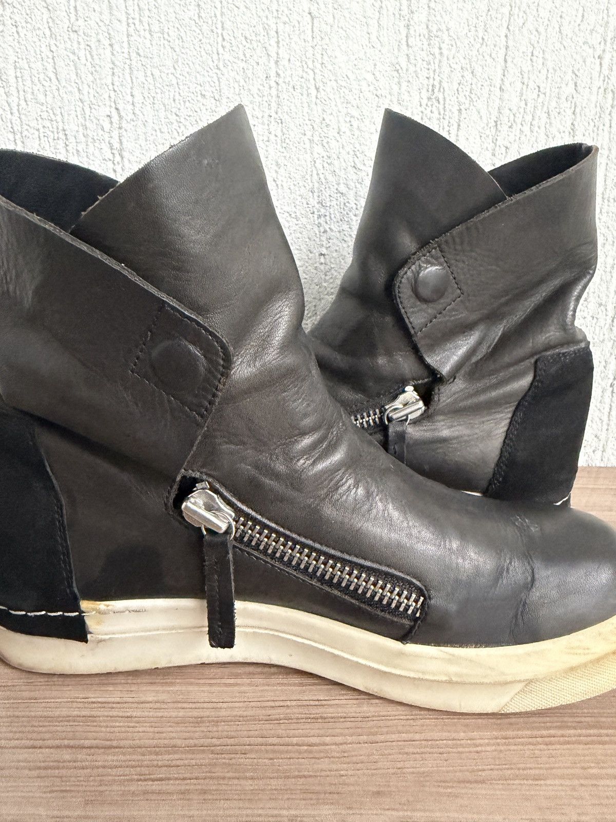 Cinzia Araia ☄️🔥double zip foldable like rick owens, kmrii, Size US 7 / EU 40 - 13 Thumbnail