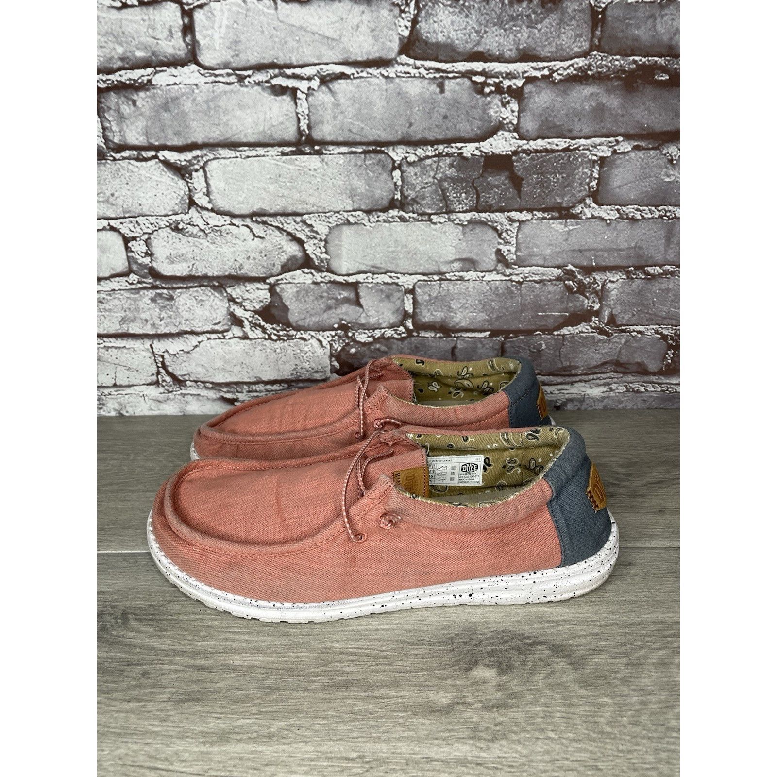 Other Hey Dude Shoes Wally Washed Pink Fabric Slip On Comfort Shoe Size US 13 / EU 46 - 15 Thumbnail