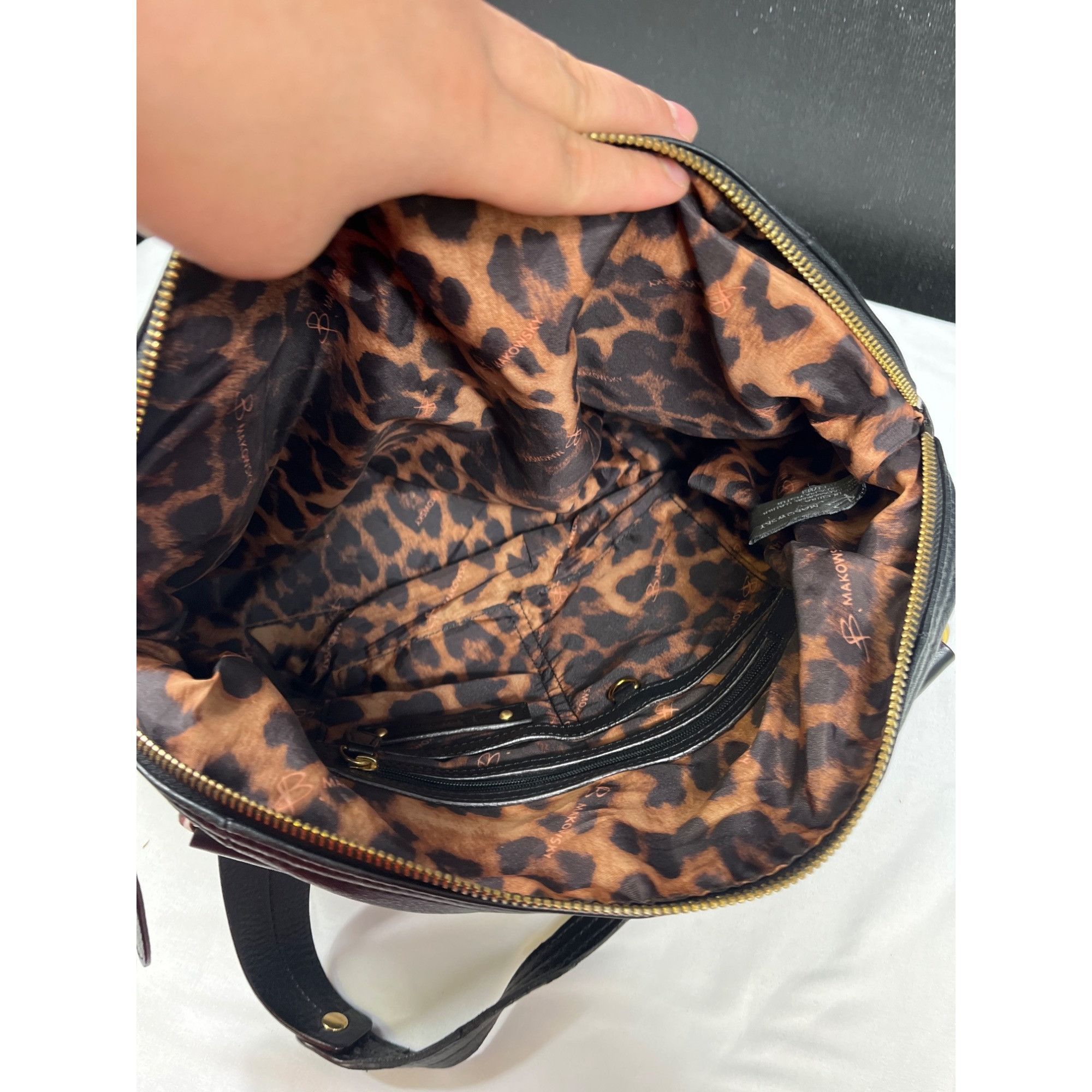 Designer B. Makowsky Womens Black Leather Handbag With Gold Tone Hard Size ONE SIZE - 4 Thumbnail