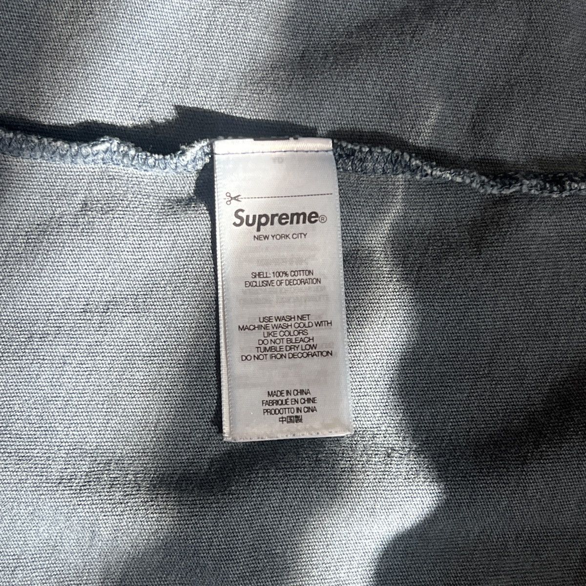 Supreme SUPREME Cracked Back Arc Navy Blue Size US L / EU 52-54 / 3 - 5 Thumbnail