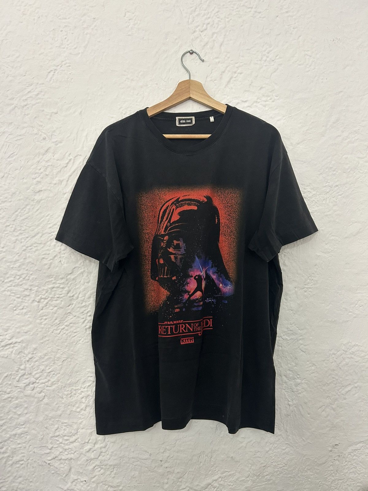 Kith × Star Wars Kith x STAR WARS Darth Vader Poster Vintage Tee Size US L / EU 52-54 / 3 - 6 Thumbnail
