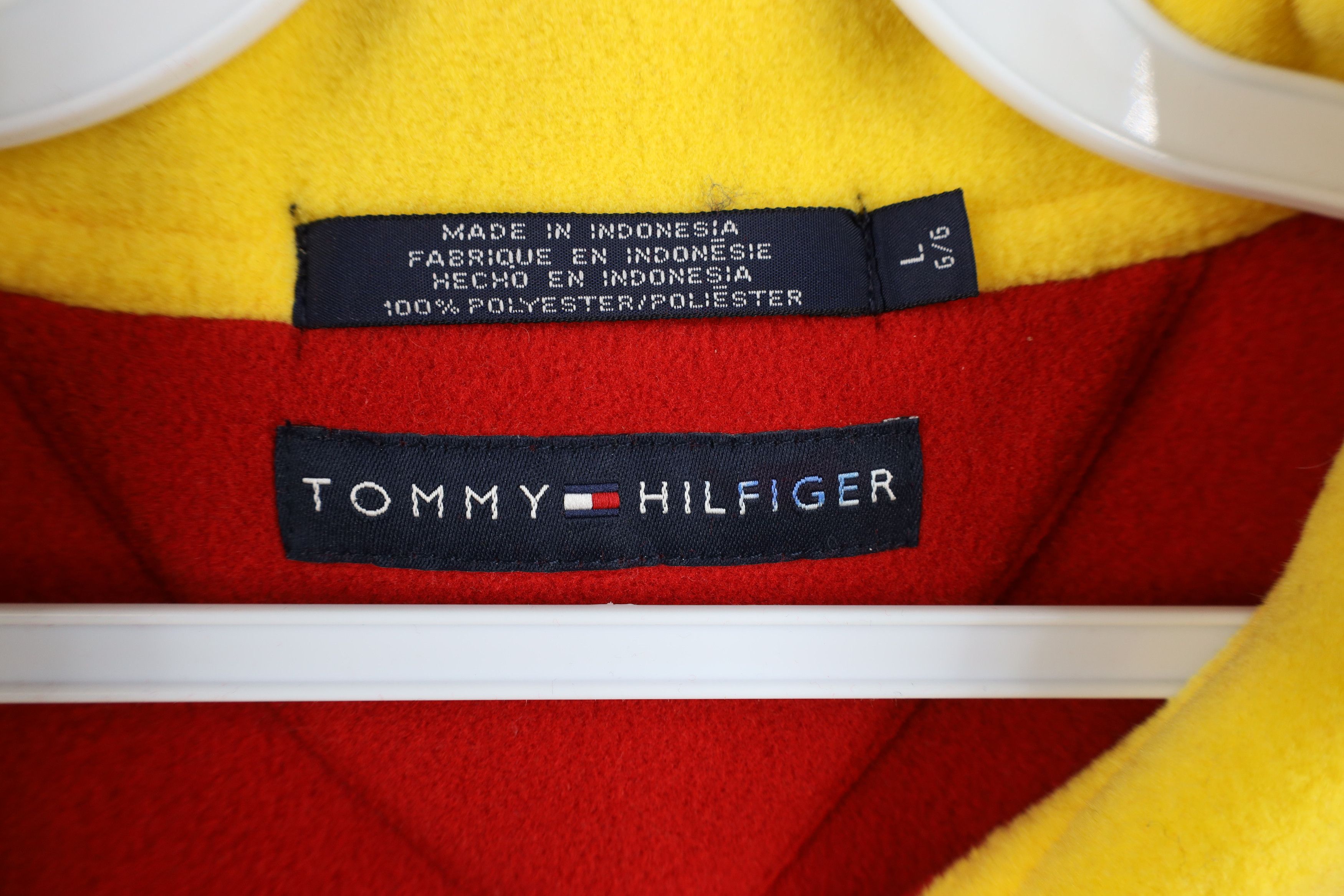 Tommy Hilfiger Vintage 90s Tommy Hilfiger Block Half Zip Fleece Sweater Size US L / EU 52-54 / 3 - 9 Thumbnail