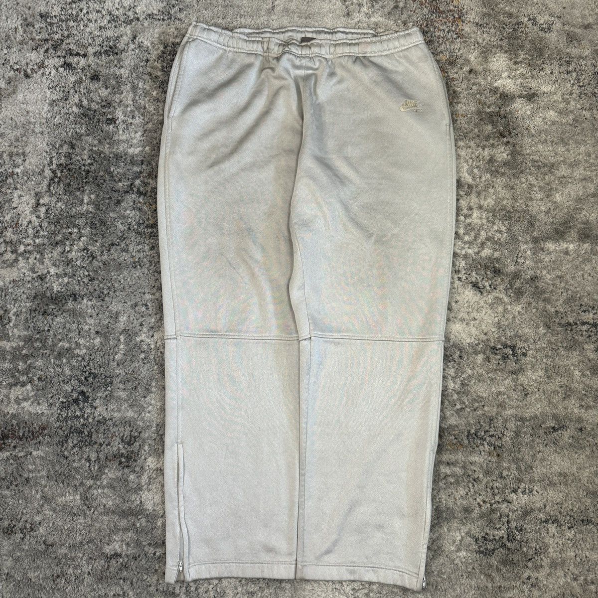 Nike × Vintage Vintage Y2K Nike baggy wide leg light grey sweatpants Size US 40 / EU 56 - 1 Thumbnail