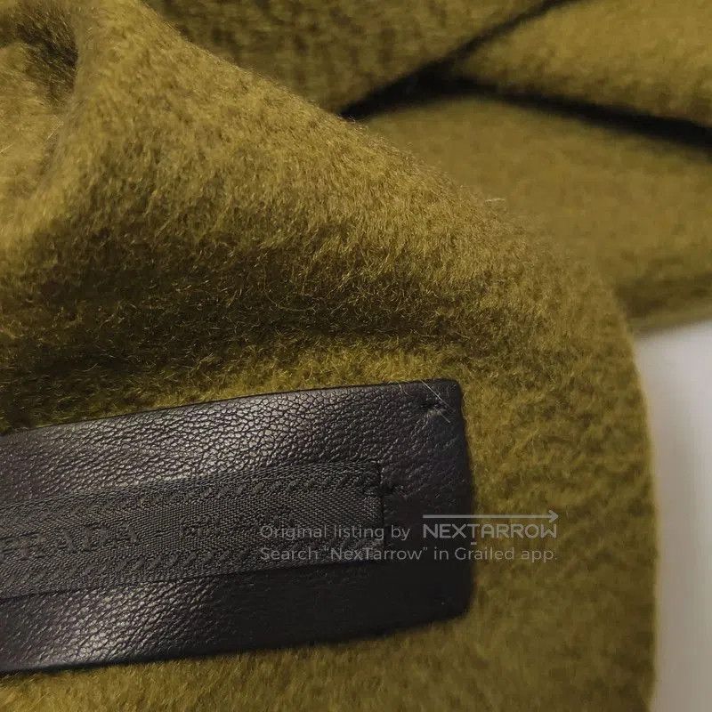 Prada Prada Cashmere Logo Scarf with Fringe. Size ONE SIZE - 6 Thumbnail