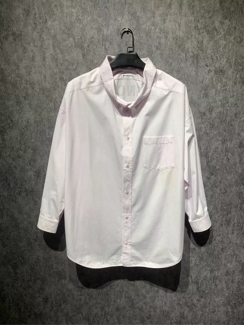 Balenciaga Balenciaga size 34 White shirt with logo on back shirt 250 Size US M / EU 48-50 / 2 - 1 Thumbnail