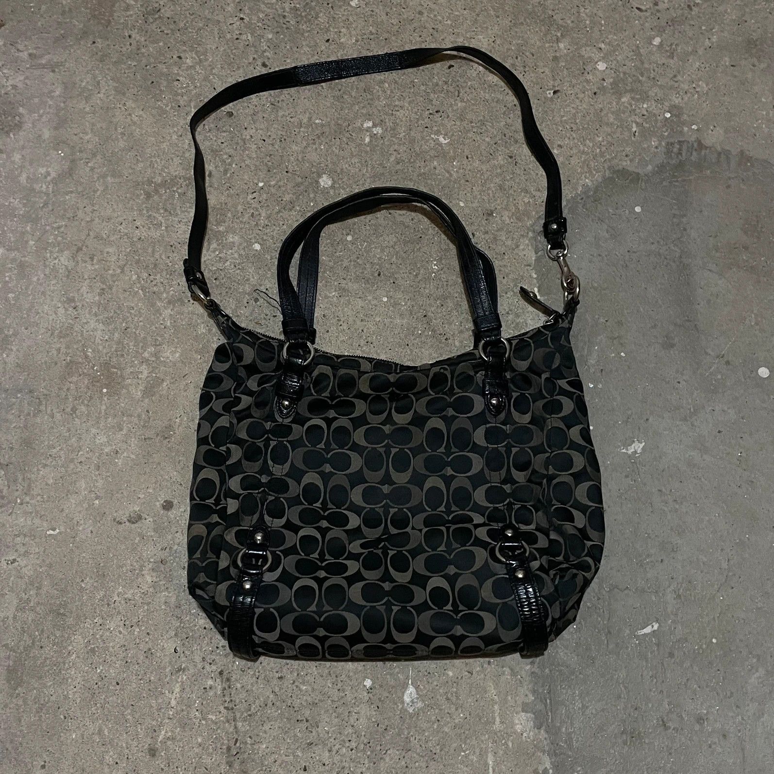 Coach Vintage monogram coach bag y2k cross body bag Size ONE SIZE - 2 Thumbnail