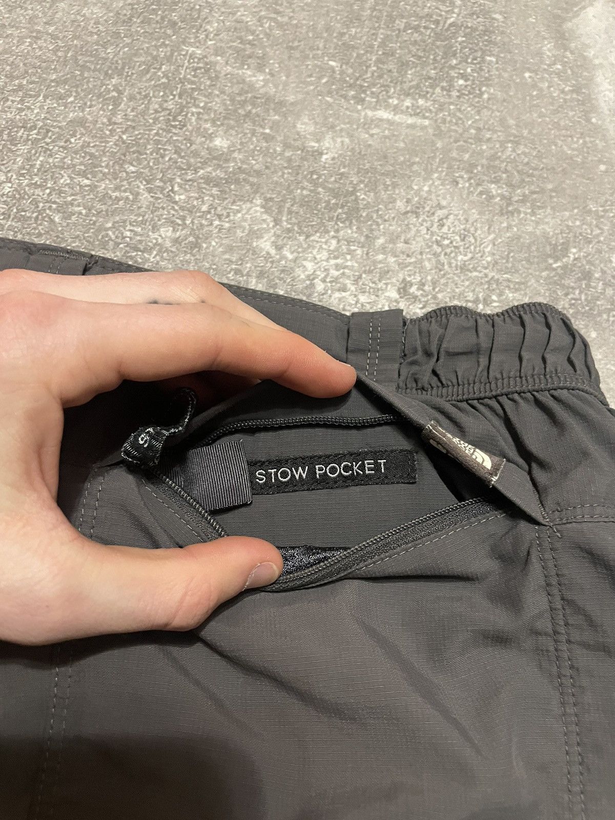 The North Face Vintage The North Face Transformer Track Pants Size US 30 / EU 46 - 21 Thumbnail