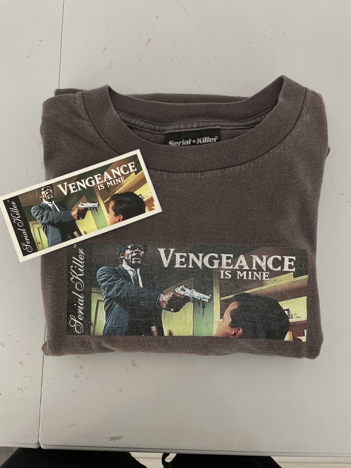 Vintage Vintage Serial Killer Vengeance is Mine Pulp Fiction Tee Size US XL / EU 56 / 4 - 1 Thumbnail