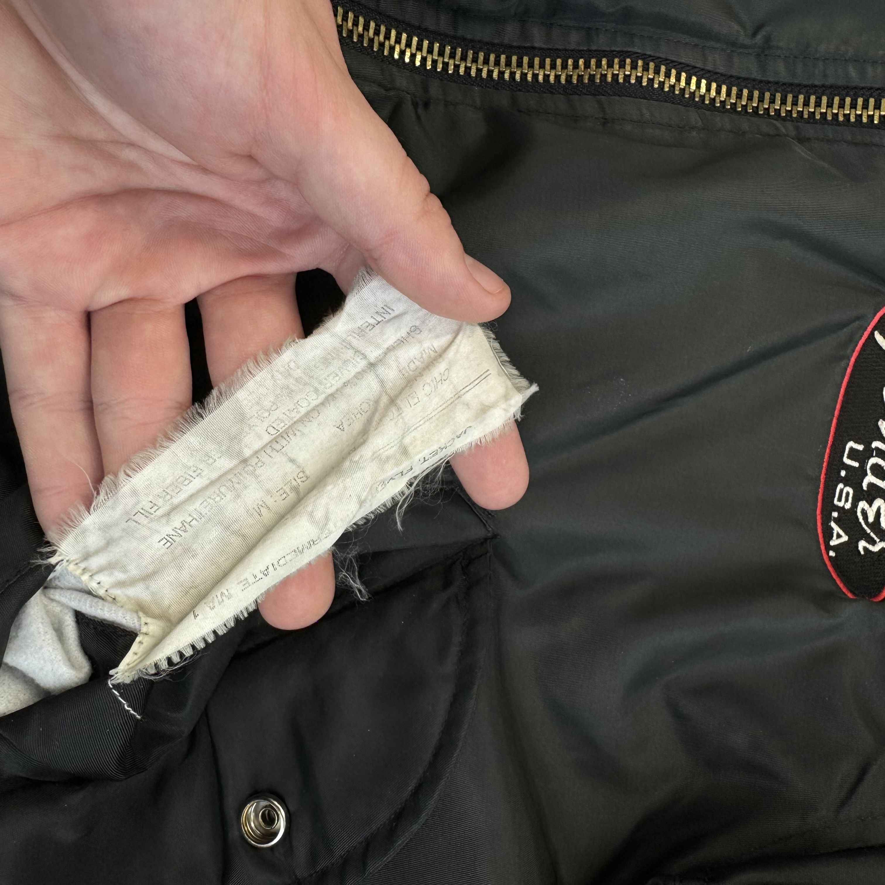 Vintage 90's FADED FENDER USA GUITAR MA-1 BOMBER FLIGTH JACKET Size US M / EU 48-50 / 2 - 8 Thumbnail