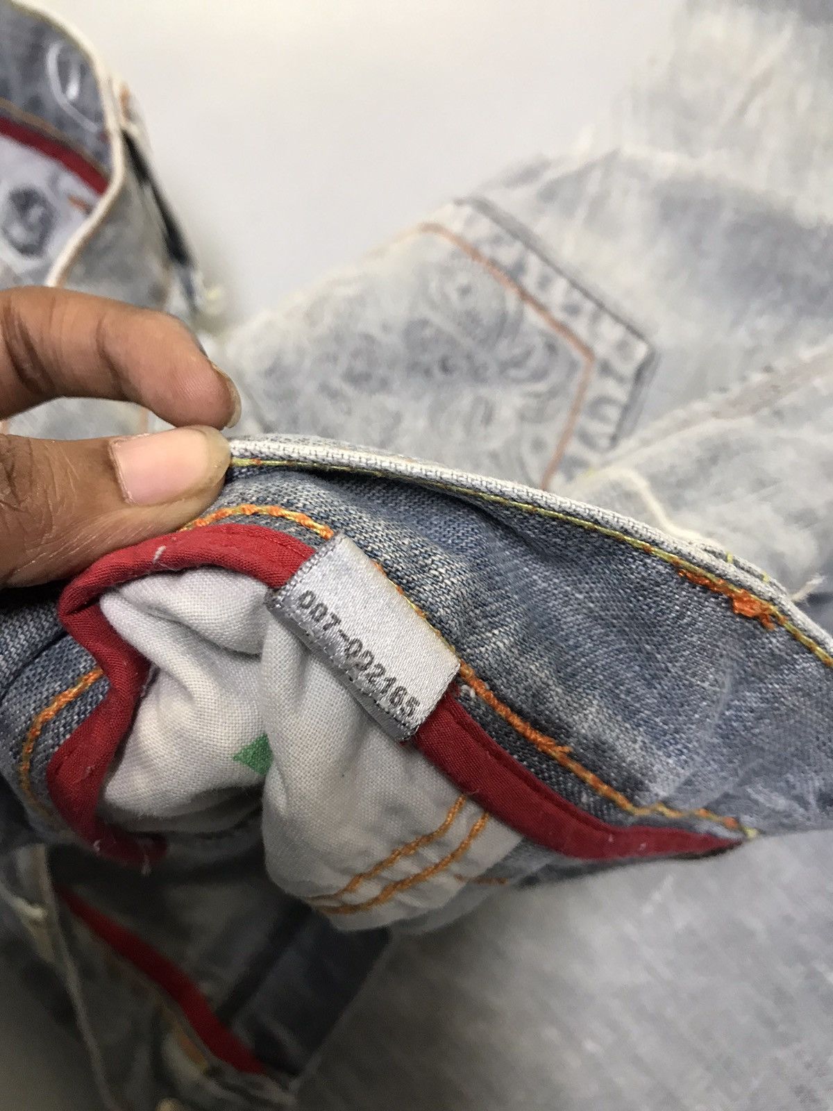 Coogi Vintage Coogi embroidered denim jort Size US 38 / EU 54 - 11 Thumbnail