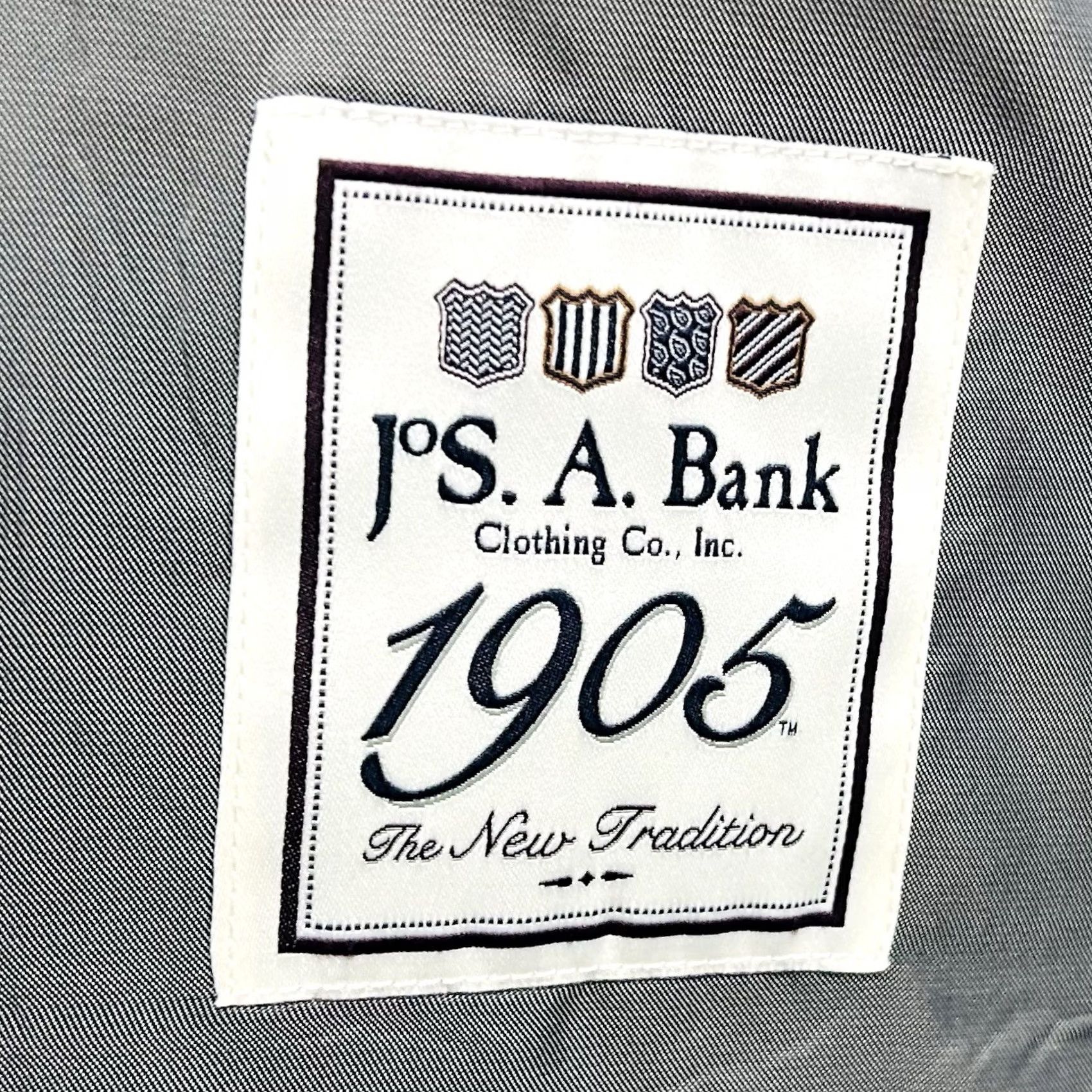 Jos. A. Bank Jos A Bank Suit 44R Slim Gray Plaid 100% Wool Two Button Vented Flat Front Mens Size 38R - 3 Thumbnail
