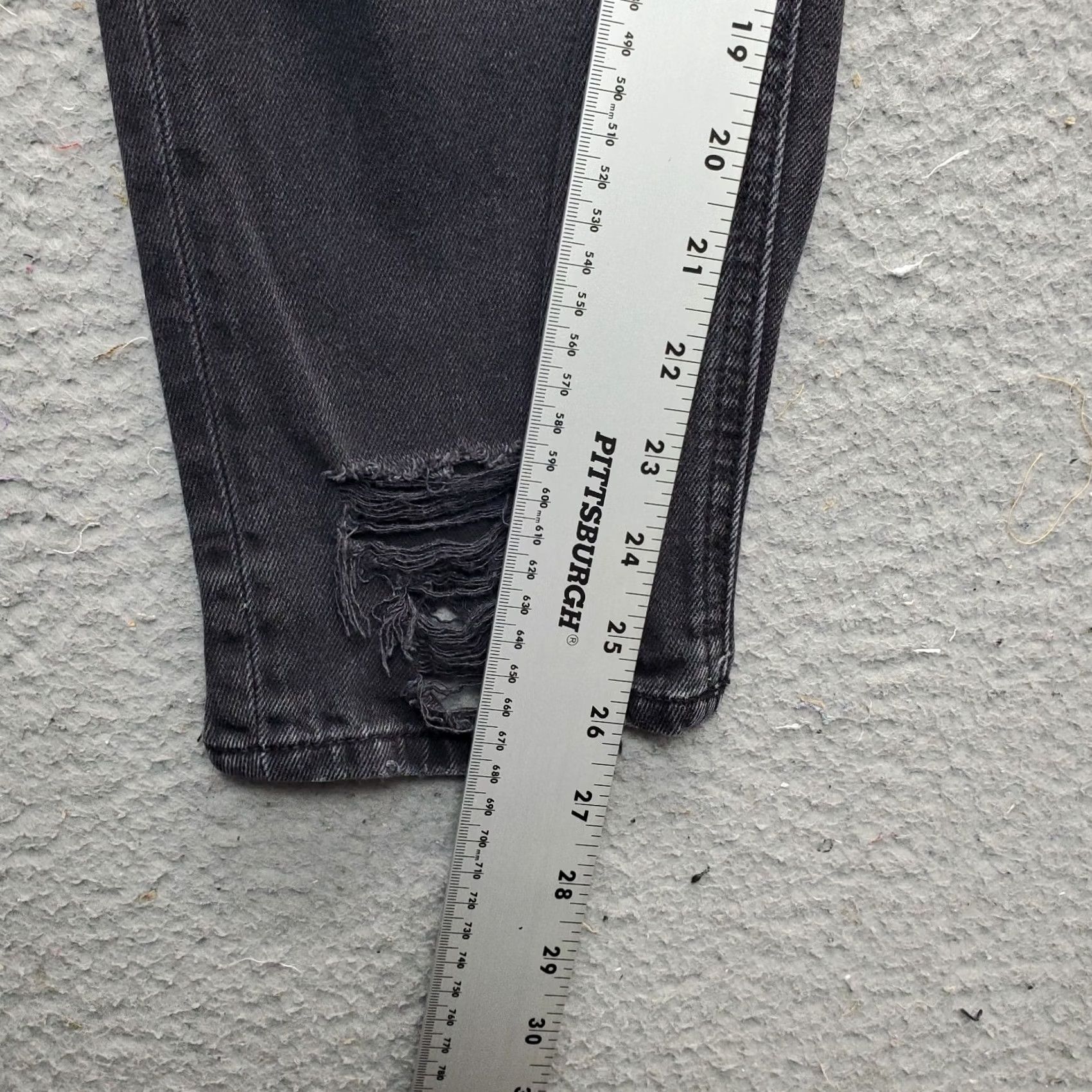 American Eagle Outfitters American Eagle Outfitters Skinny Jeans Womens 6 Black Denim Distressed 5-Pocket Jeans Womens Size 6 Black Distressed 5-Pocket Size 28" / US 6 / IT 42 - 4 Thumbnail