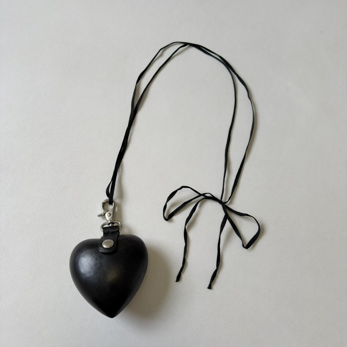 Ann Demeulemeester Black Leather Heart Shaped Locket Necklace Size ONE SIZE - 6 Thumbnail