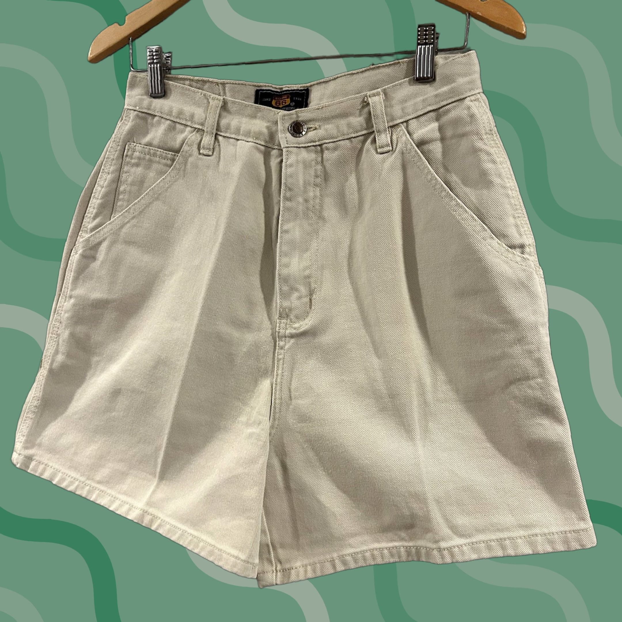 Route 66 Route 66 Denim Shorts Women's 11/12 High Rise Mom Carpenter 5-Pocket Tan Denim Short Casual Vintage 80s 90s Hip Hop Hippie Retro Beach Girls Womens Size 32" / US 10 / IT 46 - 1 Thumbnail