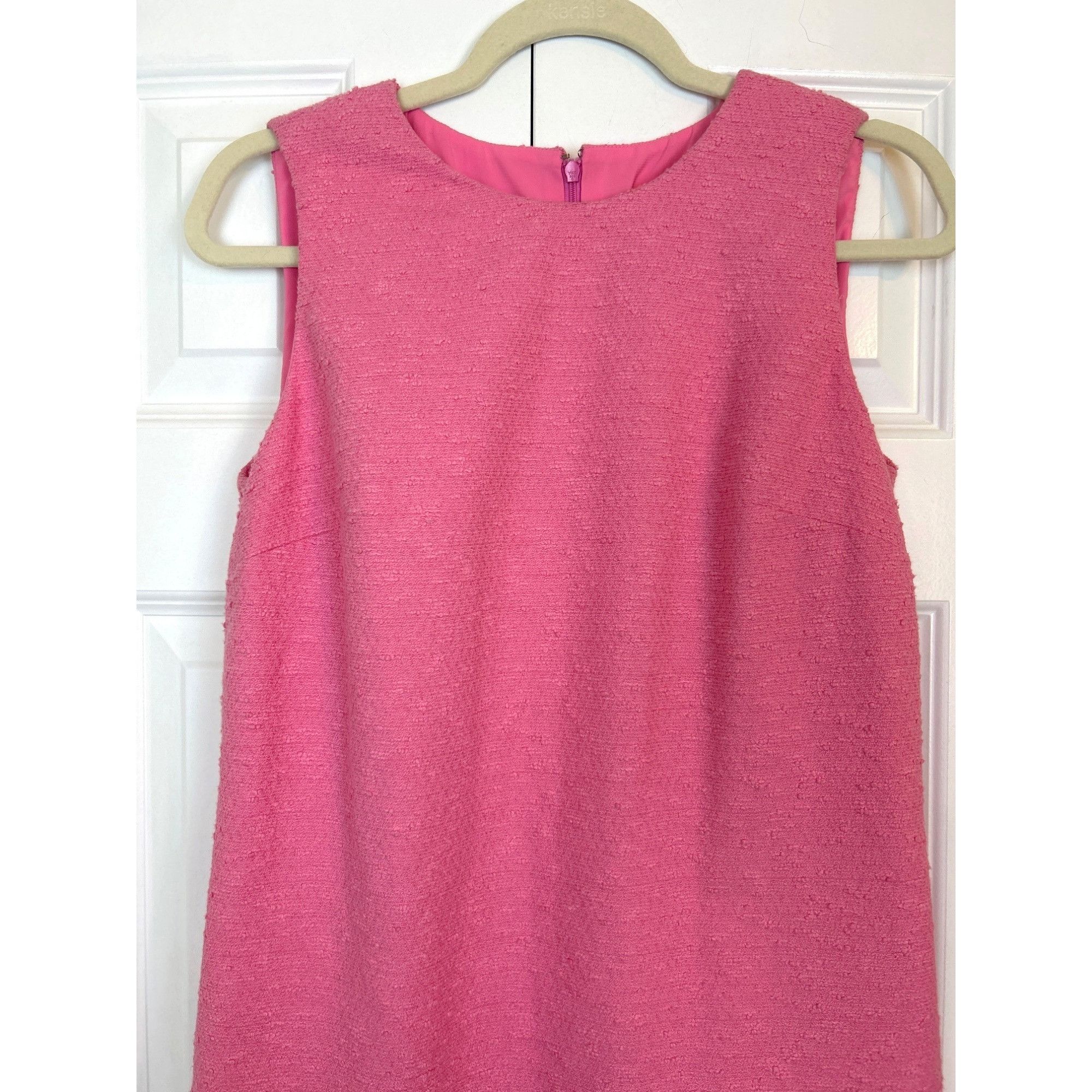 Carolina Herrera Carolina Herrera Boucle Sleeveless Shift Dress in Candy Pink Size S / US 4 / IT 40 - 2 Thumbnail