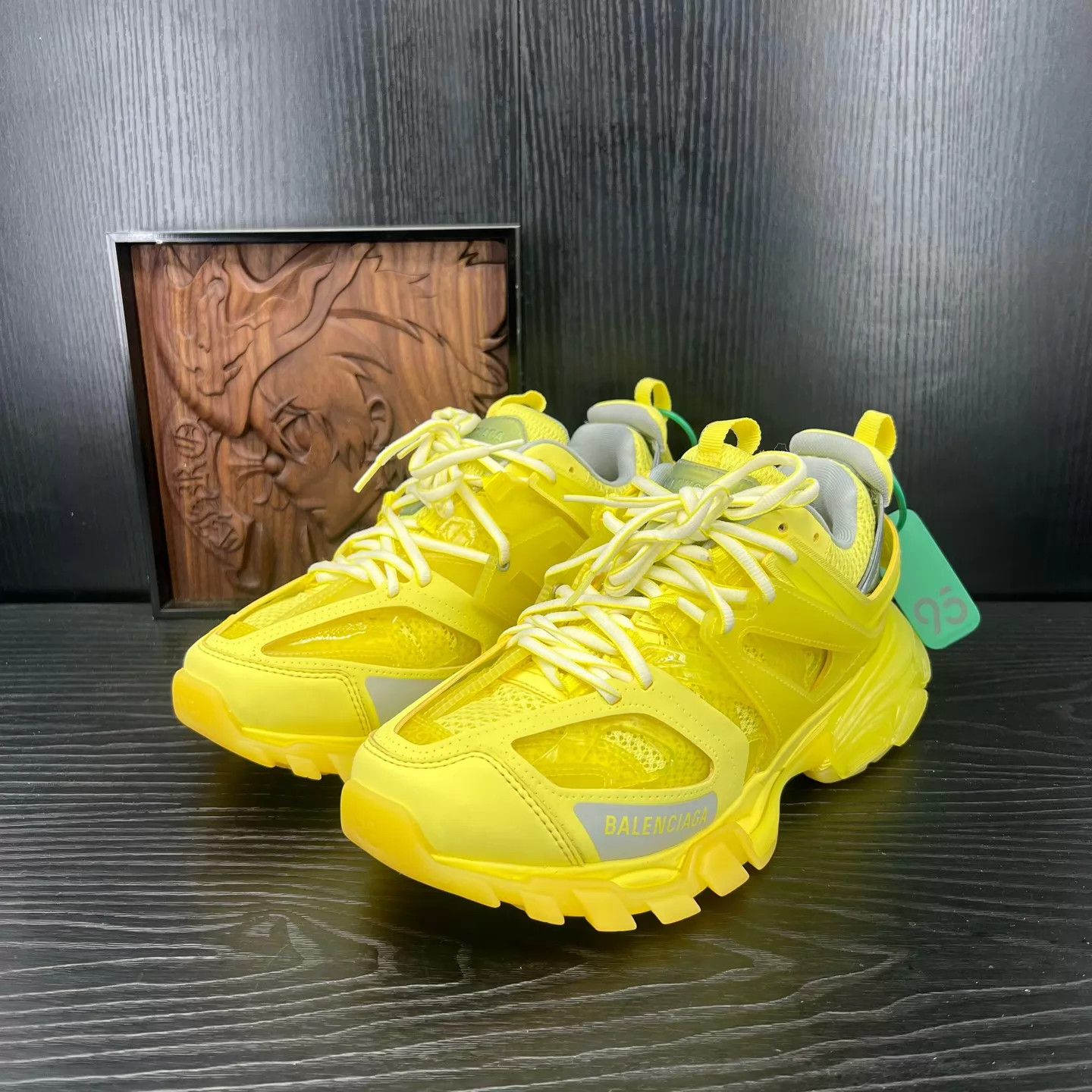 Balenciaga Balenciaga Track Fluorescent Yellow 39 Size US 9 / IT 39 - 1 Thumbnail