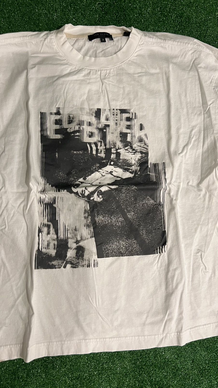 Ted Baker Ted Baker Graphic Design T-Shirt Size US M / EU 48-50 / 2 - 2 Thumbnail